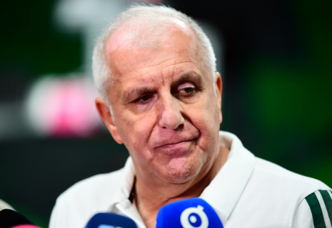 Ομπράντοβιτς: «Όλοι προπονήθηκαν κανονικά, μόνο ο Ρογκαβόπουλος έμεινε εκτός»