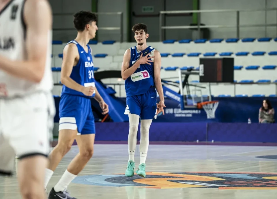 Με ηγέτη τον Χατζηλάμπρου και καθοριστικό Χαρτώνα η Εθνική Εφήβων στους «8» του Eurobasket U18