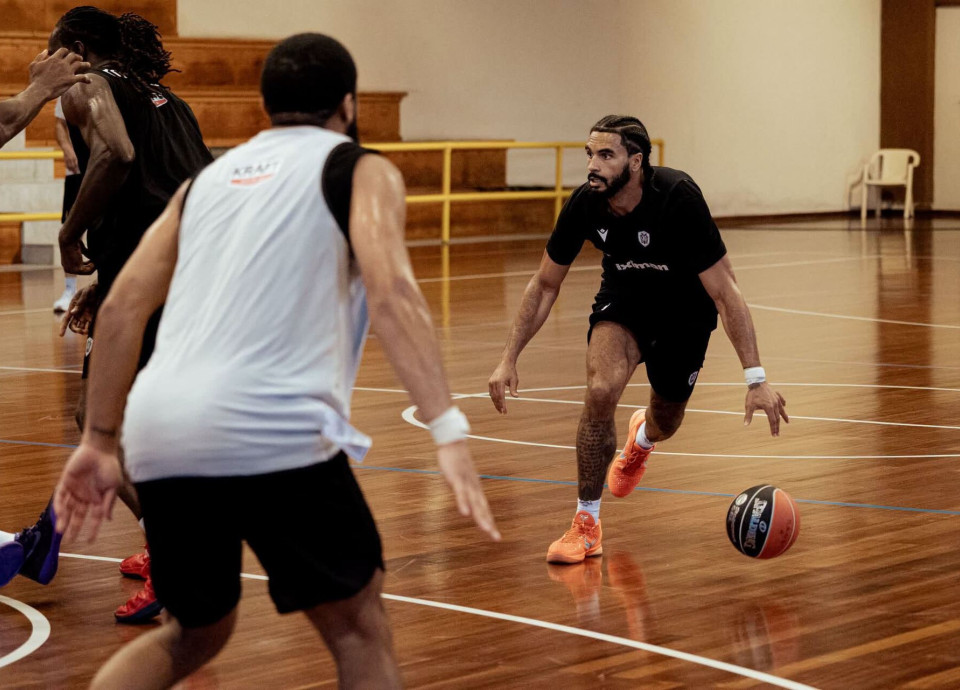 Το έστρωσε στο ταμπλό, το κάρφωσε ο Ομορούγι: Showtime από τον ΠΑΟΚ (video)