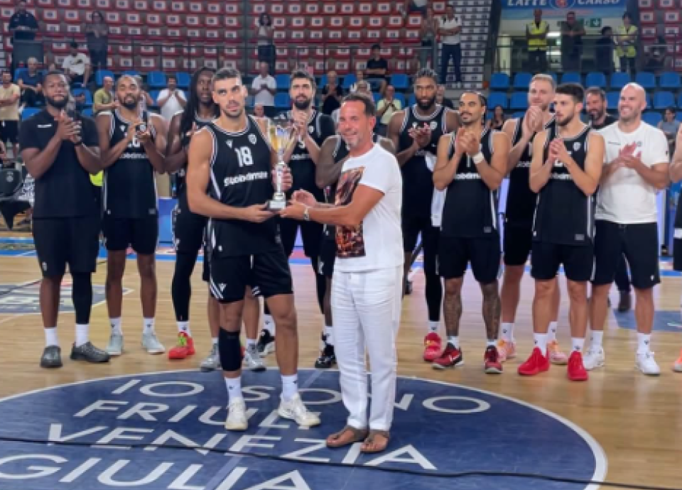 Σατανικό τρολάρισμα του Καλάθη στον Περσίδη με την πιο... διάσημη ελληνική λέξη! (video)