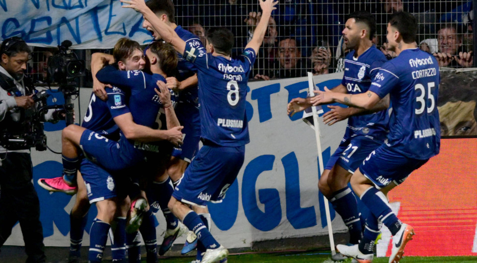 Χιμνάσια Λα Πλάτα - Ρίβερ Πλέιτ 1-0: Δίκαιη νίκη των γηπεδούχων, απογοήτευσαν ξανά οι «Μιγιονάριος»