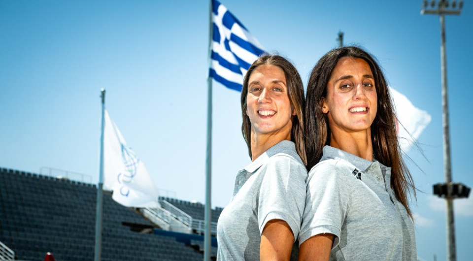 Οι αδερφές Αλεξανδρή προκρίθηκαν στον τελικό του ελεύθερου ντουέτου στην επανεμφάνιση τους με τα γαλανόλευκα