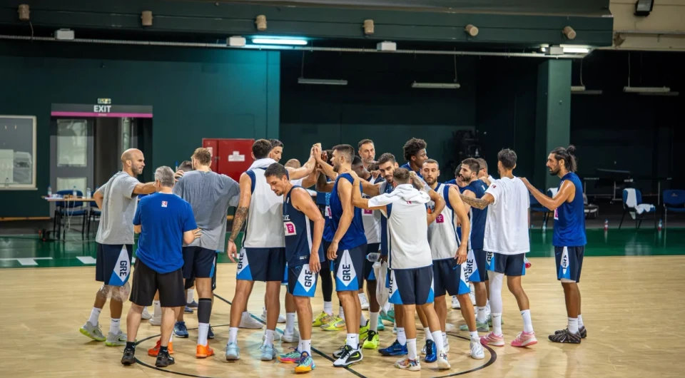 Γενική είσοδος 10 ευρώ στο Ελλάδα-Κύπρος