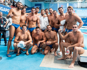 Η πανηγυρική ομαδική φωτογραφία της Εθνικής μετά από την πρόκριση