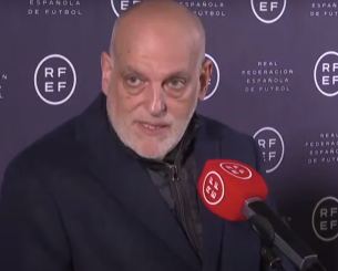 Συνεχίζει την «επίθεση» κατά του Μουντιάλ Συλλόγων ο Τέμπας: «O Θεός να μας φυλάξει από αυτούς τους τρελούς»