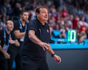 Αταμάν: «Λυπάμαι για τους φίλους μου στην Ελλάδα - Αν παίξουμε έτσι θα νικήσουμε τη Γερμανία»