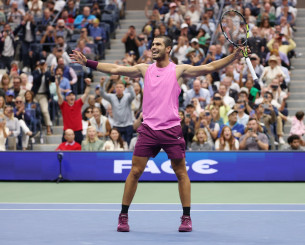 Με το δεξί στα ATP Finals ο Αλκαράθ (video)