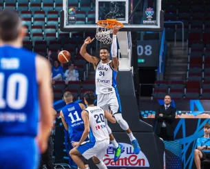 Αυτός είναι ο «Greek Freak»: Οι καλύτερές στιγμές του Αντετοκούνμπο στο φετινό Eurobasket (video)