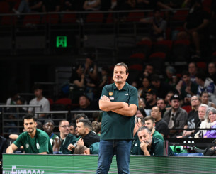 Αταμάν: «Δεν σκέφτομαι να χρησιμοποιώ σε κάθε αγώνα 12 παίκτες» - Τι είπε για την κατάσταση του Ναν