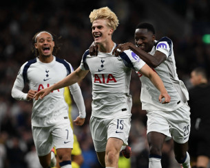 Φινάλε Premier League με δυνατές «Ενισχυμένες» για σωτηρία της Τότεναμ και... αστεράτη Λίβερπουλ