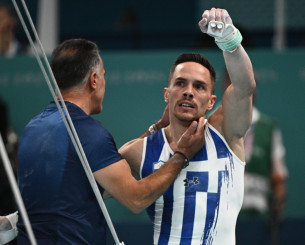 Τρομερός Πετρούνιας με χρυσό μετάλλιο στο Παγκόσμιο Κύπελλο του Καΐρου!