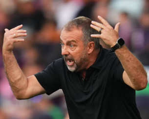 Ο Φλικ προετοιμάζει το Clasico της επόμενης σεζόν: «Είμαι έτοιμος για τον Μουρίνιο»