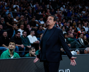 Έξαλλος ο Αταμάν για τη νοοτροπία των παικτών του: «Δεν μπορούμε να κερδίζουμε μόνο λόγω της φανέλας»
