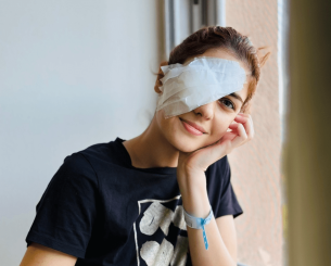 Συγκλονίζει η Δώρα Γκουντούρα με πρόβλημα υγείας που αντιμετωπίζει στο μάτι
