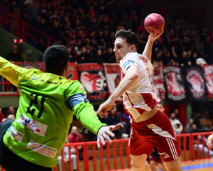 EHF European Cup: Νίκη για Ολυμπιακό, ήττες για ΠΑΟΚ και Δράμα, αποκλεισμός για ΑΕΚ