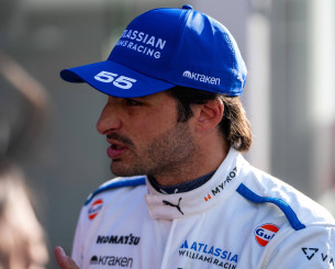 Ξεσπά ο Σάινθ: «Το παρακάνουν λίγο στην F1 δείχνοντας διασημότητες και τις κοπέλες των οδηγών»