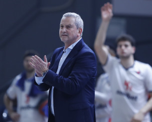 Ζούρος: «Έφυγε ένας τόνος πάνω από την πλάτη μας»