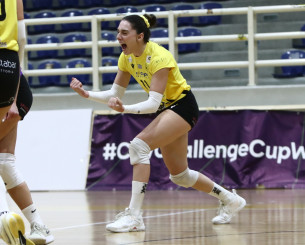 H AEK έκανε το πρώτο βήμα κόντρα στην Βαλεφόλια για να μπει στις «16» του CEV Challenge Cup