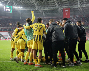 Η ΑΕΚ «κάρφωσε» τη σημαία της σε χώματα ιερά