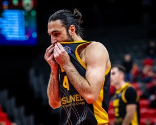 Κατσίβελης at the buzzer για την ΑΕΚ κόντρα στη Σολνόκι (video)