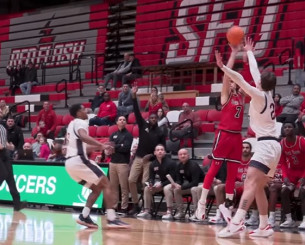 Tο απίστευτο buzzer beater του Παπαδάτου στο NCAA (video)