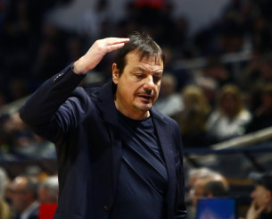 Αταμάν: «Δεν μπορώ να βρω εγώ τη λύση, αλλά οι παίκτες...» (video)