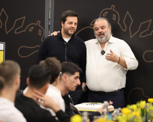 Η ΑΕΚ έκοψε την πρωτοχρονιάτικη πίτα για το 2026