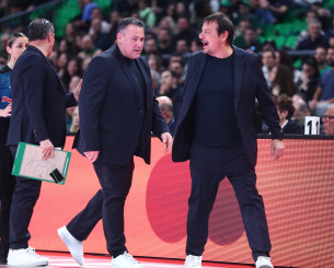 «Εκρηκτικό» δεύτερο δεκάλεπτο: Ο Παναθηναϊκός έβαλε 29 πόντους κι ο Αταμάν δέχθηκε τεχνική ποινή (videos)