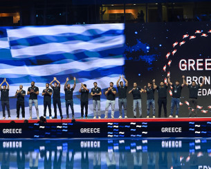 Με το χάλκινο στο στήθος: To video του Athletiko από την απονομή των μεταλλίων στην Εθνική ομάδα!