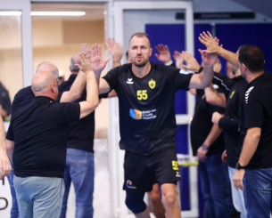 Διπλό μεταγραφικό «μπαμ» Ολυμπιακού: Παίρνει Κιουν και Ίβιτς από την ΑΕΚ