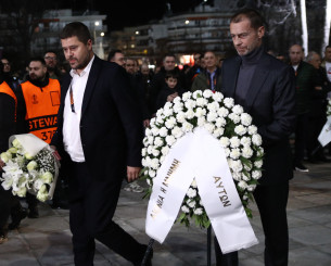 Συγκίνηση στην Τούμπα: Τσέφεριν και Γκαγκάτσης τίμησαν τη μνήμη των νεκρών οπαδών του ΠΑΟΚ (video)