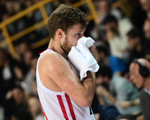 Ανατροπή στις αποδόσεις με τις απουσίες των Μιλουτίνοφ και Βεζένκοφ!