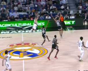 Το buzzer-beater ημιχρόνου του Καμπάτσο από το κέντρο (video)