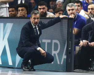 Κίνηση... τακτικής: Ο Μπάνκι το ξανάκανε και πριν από αγώνα κόντρα στον Ολυμπιακό