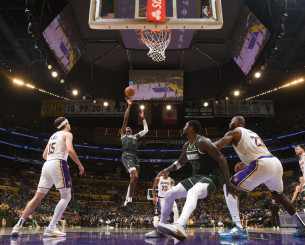 Στο NBA δοκιμάζουν νέο κανονισμό για τα μακρινά τρίποντα