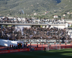 Συγκινητική κίνηση των οπαδών του ΠΑΟΚ: Χάρισαν χρήματα στις οικογένειες των αδικοχαμένων φίλων της ομάδας