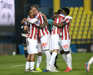 Πανσερραϊκός - ΑΕΛ με «μπουστάρισμα» στα ανεβασμένα Λιοντάρια