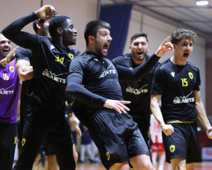 Φοβερό comeback της ΑΕΚ, break και 1-0 στους τελικούς με τον Ολυμπιακό!