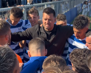 «Είστε μάγκες, γράψατε ιστορία»: Η τελευταία συγκινητική ομιλία του Χριστοφιλέα στους παίκτες της Ελλάς Σύρου