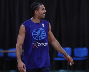 Ο Ναζ Μήτρου-Λονγκ αποχαιρέτησε τη Νάπολι: «Θα σας αγαπώ για πάντα»