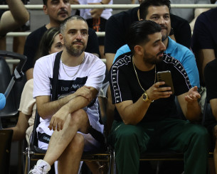 Στο Final Four ο ΛΕΞ - «Τρελάθηκε» με τους οπαδούς του Ολυμπιακού (video)