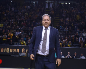 Live Streaming: H AEK παρουσιάζει τη συνεργασία με Superbet και τη νέα της εμφάνιση