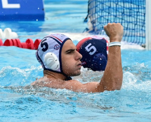 Τρούλος και Κοτσιώνη παραμένουν στη Βουλιαγμένη