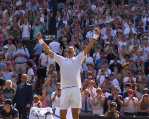 Στους «16» του Wimbledon o Τζόκοβιτς - Ισοφάρισε το ιστορικό ρεκόρ νικών του Φέντερερ