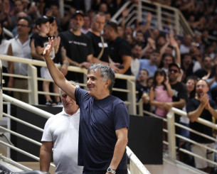 Ο Τέλης Μυστακίδης υποκλίθηκε στον κόσμο του ΠΑΟΚ
