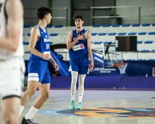 Με ηγέτη τον Χατζηλάμπρου και καθοριστικό Χαρτώνα η Εθνική Εφήβων στους «8» του Eurobasket U18