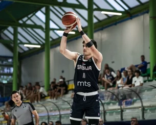 Μεταγραφή με το βλέμμα στο μέλλον: Ο Ερυθρός Αστέρας πήρε τον Μπιέλιτς