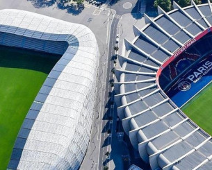 Η τρομακτική απόσταση που χωρίζει τα γήπεδα της Παρί Σεν Ζερμέν και της Παρί