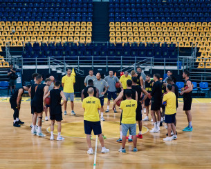 «Πρώτη» για Σπανούλη στον Άρη - Προπονήθηκε και ο Θανάσης Αντετοκούνμπο (photos)