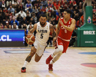 Ο Μάικ Τζέιμς μοίραζε… δώρα και η Team USA πέρασε από τη Χιλή (video)
